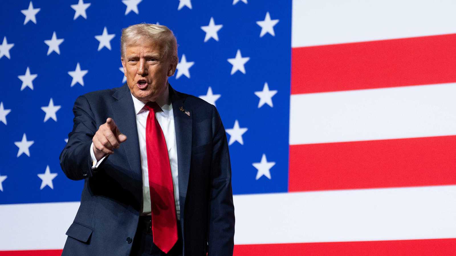 إدارة ترامب لفئة من المهاجرين: خذوا 2500 دولار وغادروا