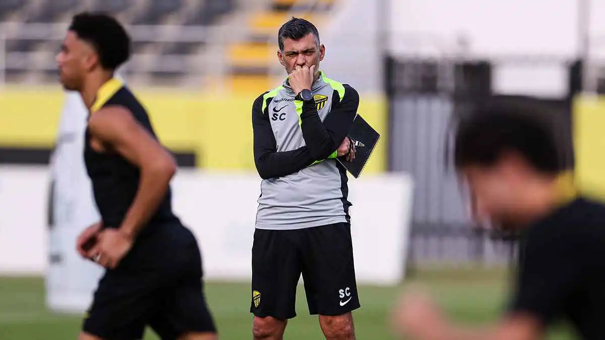 7 أسباب للبراءة.. لماذا يرفض الاتحاد السعودي إقالة كونسيساو؟