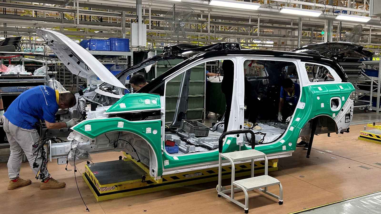 بعد تهديدات ترامب الاقتصادية.. كيف يبدو الاقتصاد العالمي في 2025؟