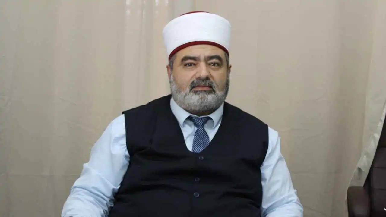 الشرطة الإسرائيلية تعتقل خطيب المسجد الأقصى محمد سرندح