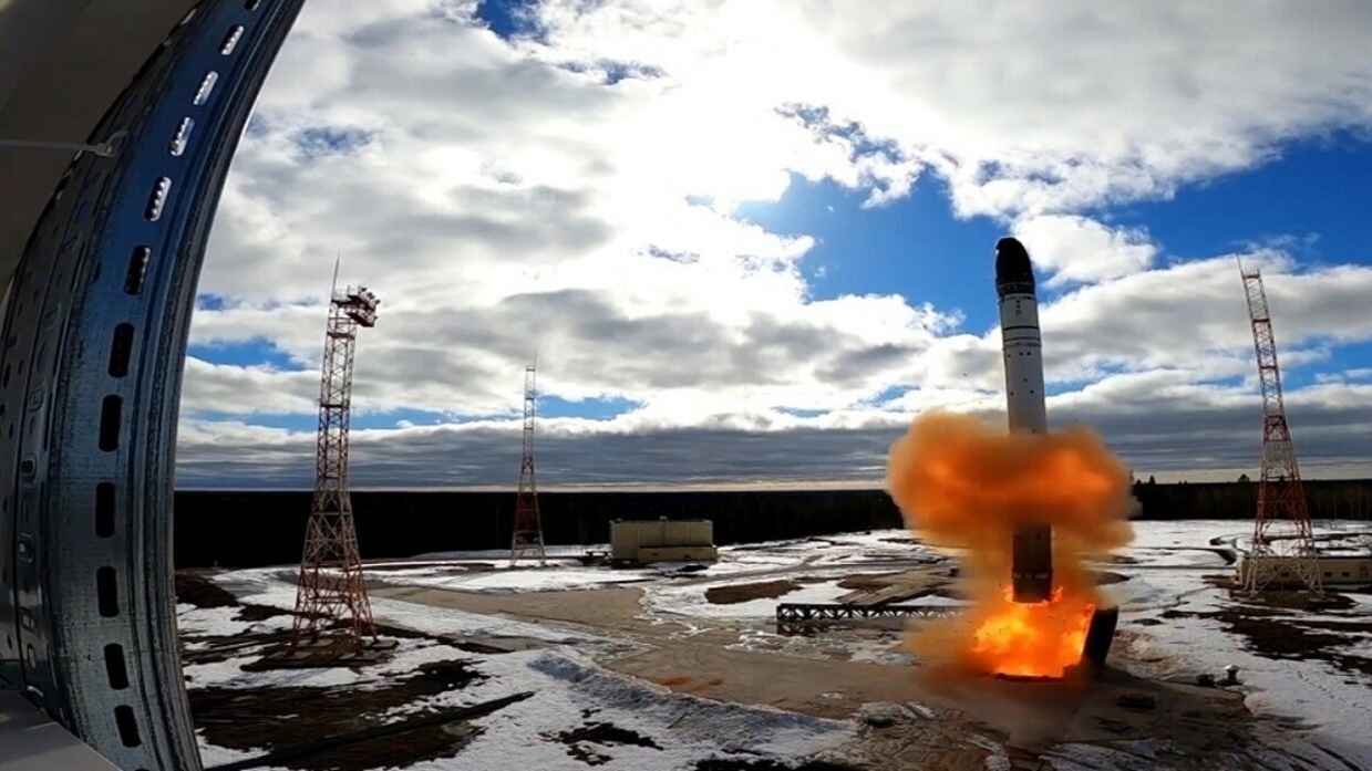 الكرملين: صاروخ "أوريشنيك" تحذير لأمريكا وبريطانيا