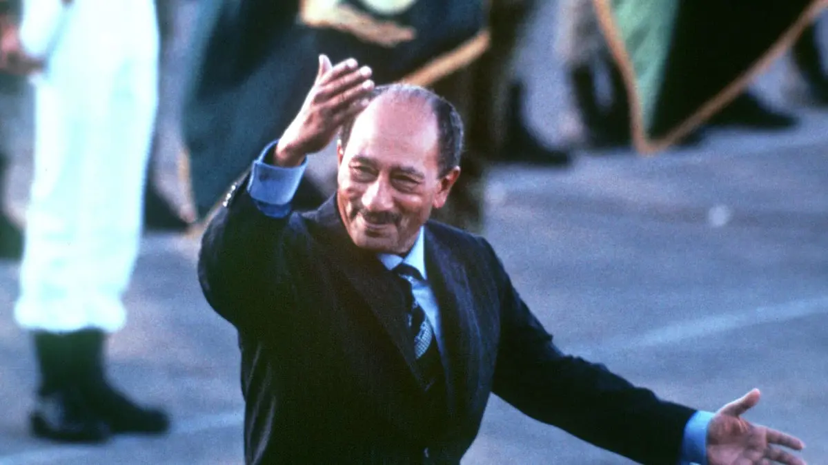 خطّ أنور السّادات... وخطّ حافظ الأسد
