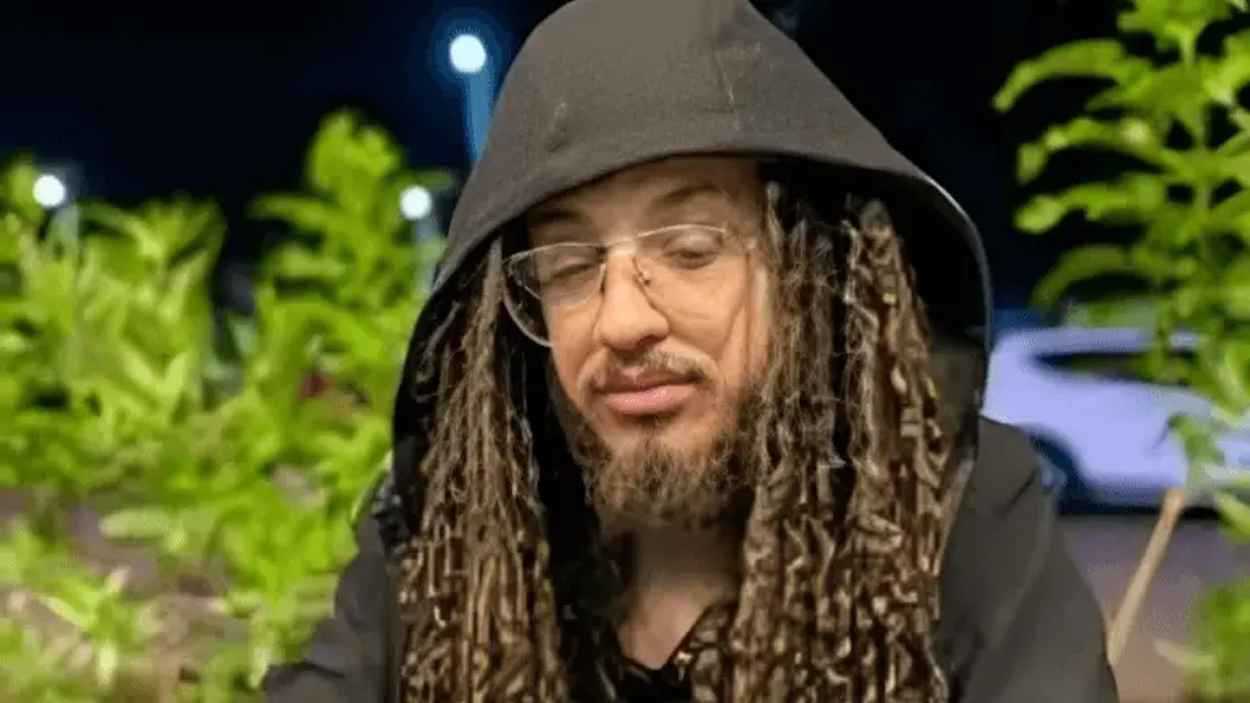 بتهمة "التحريض على الفسق".. الحبس 3 سنوات للبلوغر "خالد الرسام"