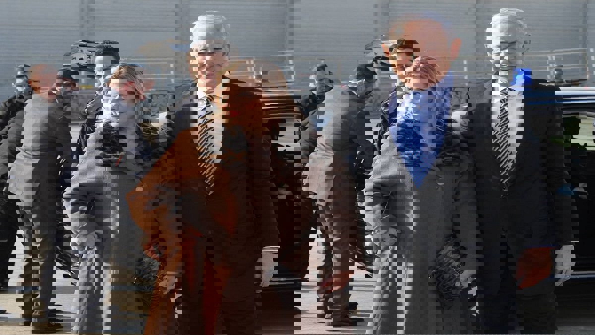 النيابية الإسرائيلية ترفض صفقة تسوية ترفع تهم الفساد عن زوجة نتنياهو