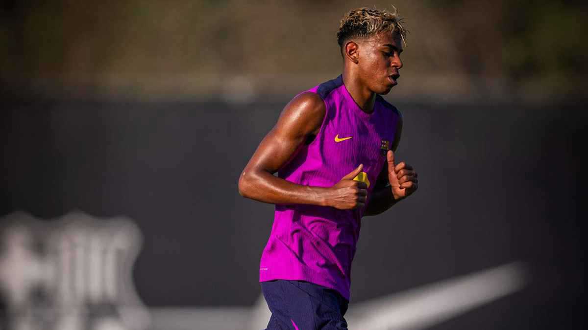 مفاجأة مدوية.. سر غضب لامين يامال بعد تعاقد برشلونة مع راشفورد