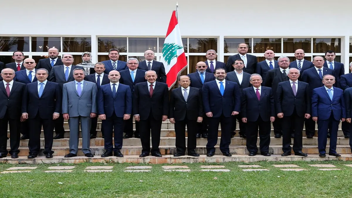 تقرير:  واتس آب يحذف حسابات وزراء لبنانيين سابقين