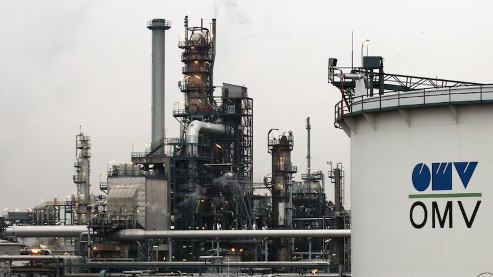 اليمن.. إدارة جديدة لقطاع العقلة النفطي بعد انسحاب شركة "أو إم في"