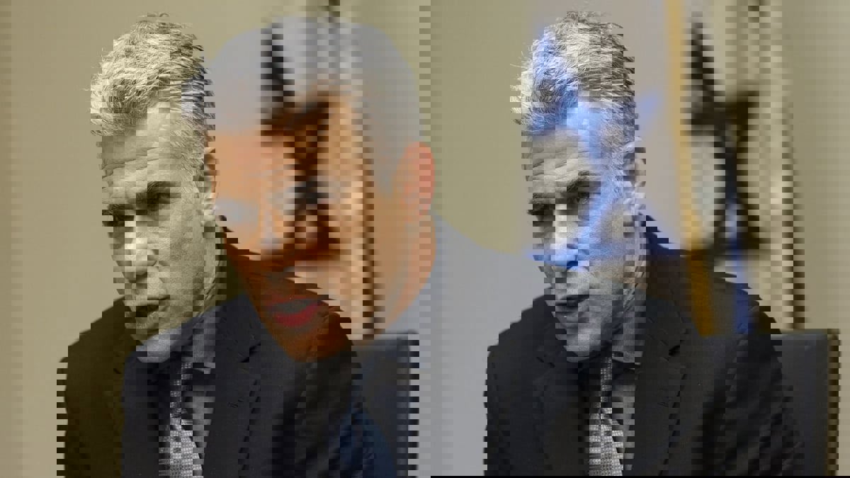 قناة عبرية: وزير الخارجية الإسرائيلي يزور البحرين قريبًا لتدشين سفارة هناك