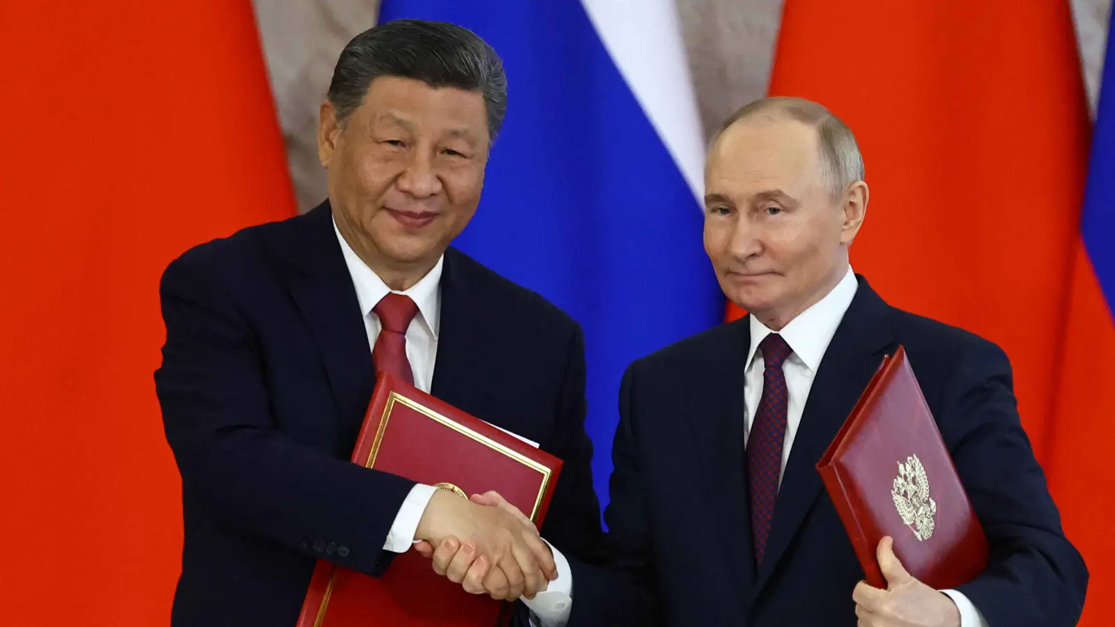 تجارة متنامية وشعبية متصاعدة.. الصين تحصد ثمار "ودّ روسيا"