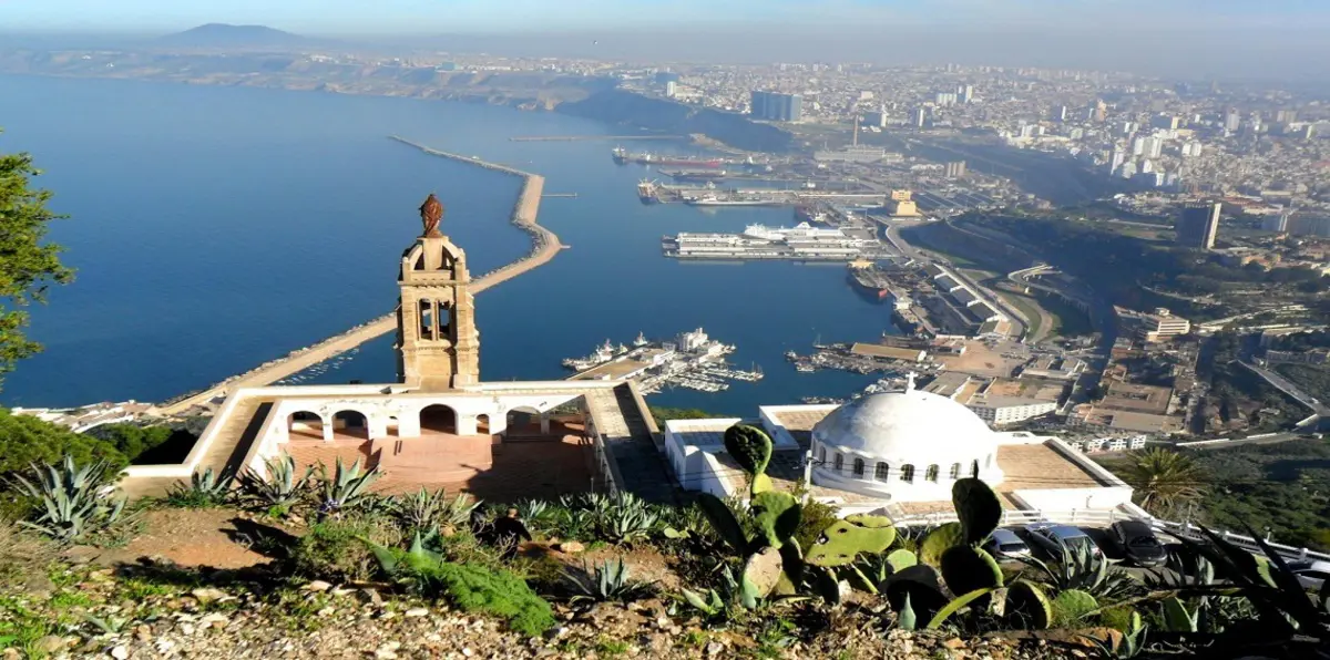 السلطات الجزائرية تغلق كنيسة بروتستانتية بولاية وهران