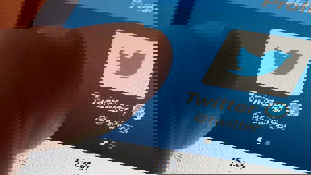 "تويتر" تختبر ميزة جديدة تكشف المتصلين بالإنترنت‎