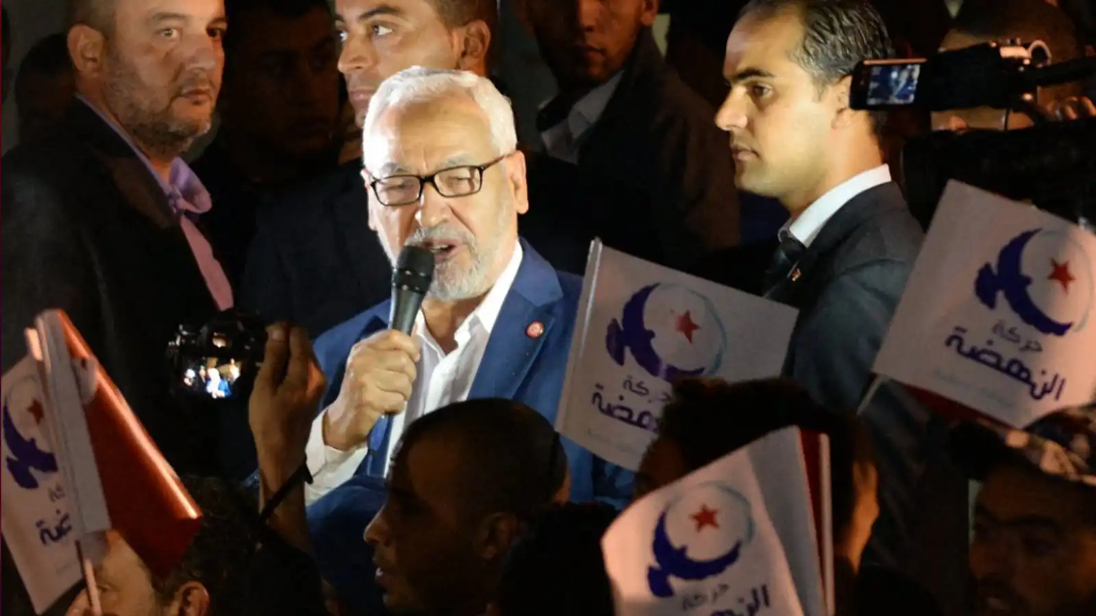 خبراء: رسالة الغنوشي تدفع نحو مواجهة مفتوحة مع الدولة التونسية