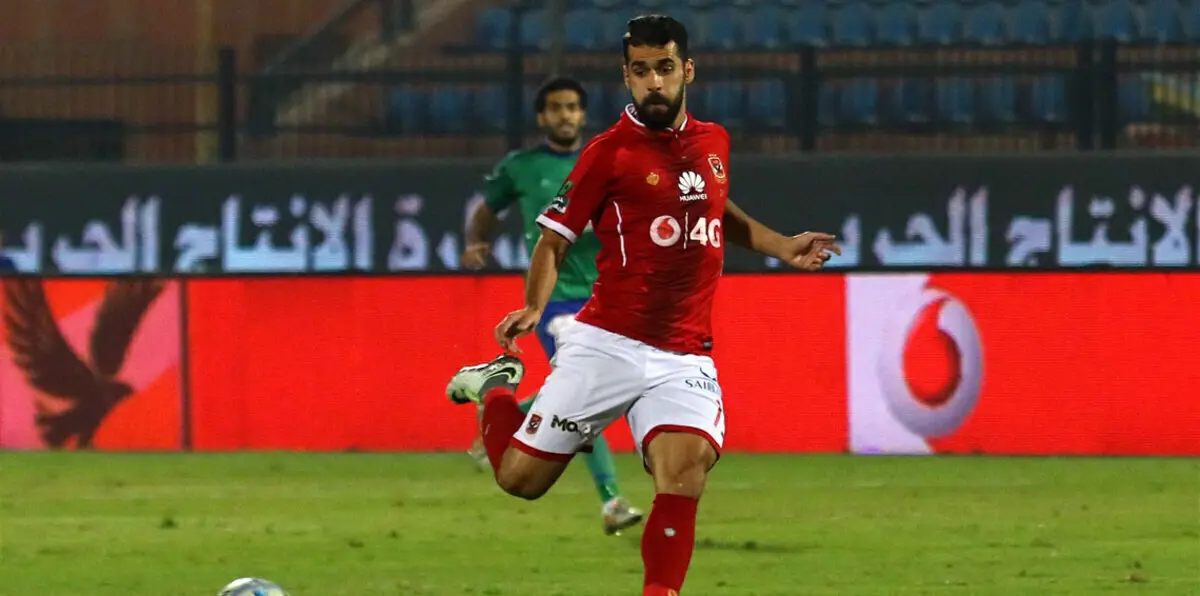 نجم "الأهلي" المصري عبدالله السعيد يرد على أنباء احتجازه في ألمانيا (صورة)