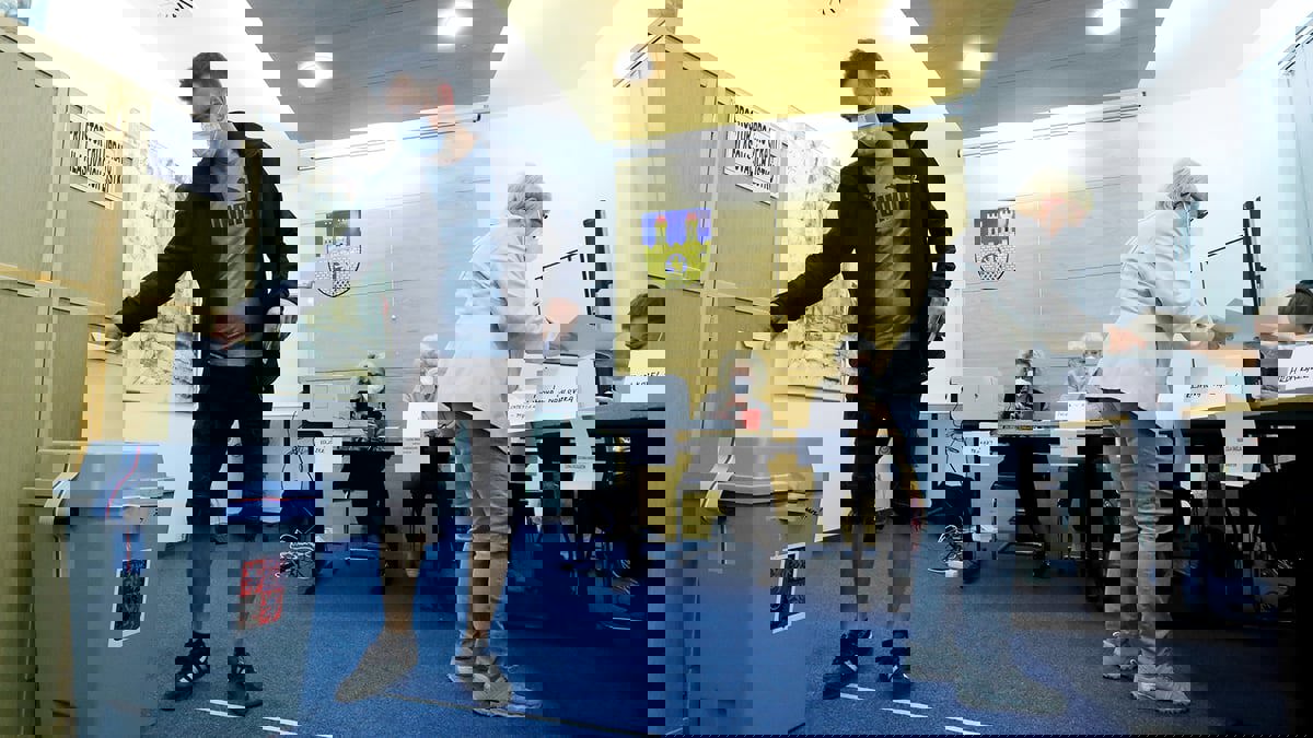 لأول مرة منذ 1948.. الناخبون في التشيك يطردون الشيوعيين من البرلمان