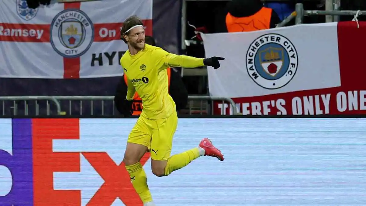 هز شباك مانشستر سيتي مرتين.. من هو كاسبر هوغ مهاجم بودو غليمت النرويجي؟