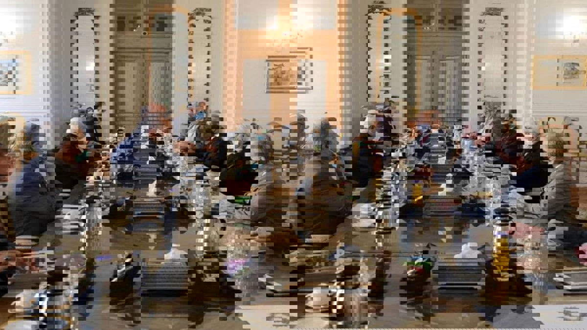 غريفيث يزور إيران لأول مرة لبحث سبل إنهاء الحرب في اليمن