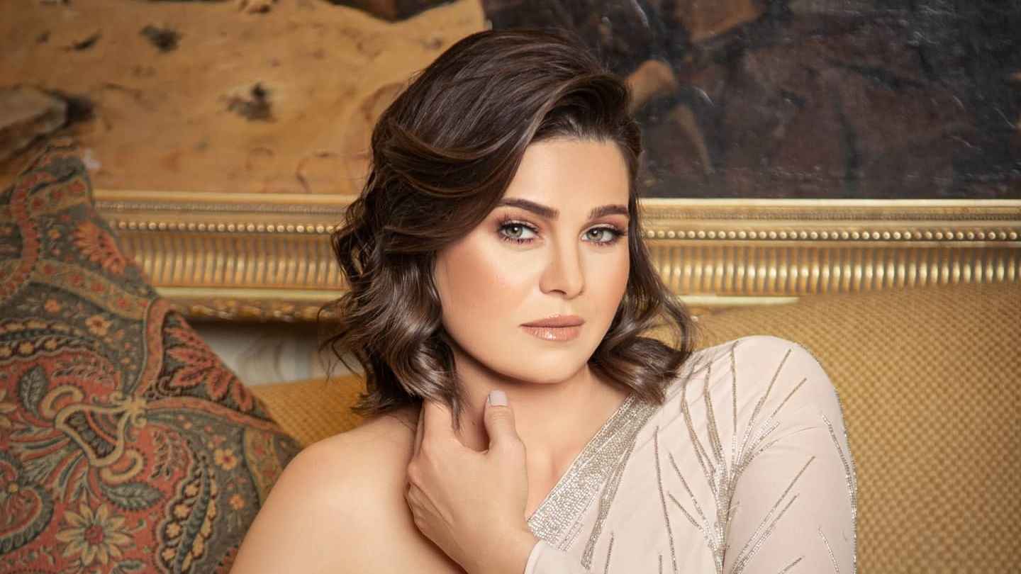 يسرا اللوزي تكشف لـ"إرم نيوز" حقيقة لجوئها لطبيب نفسي