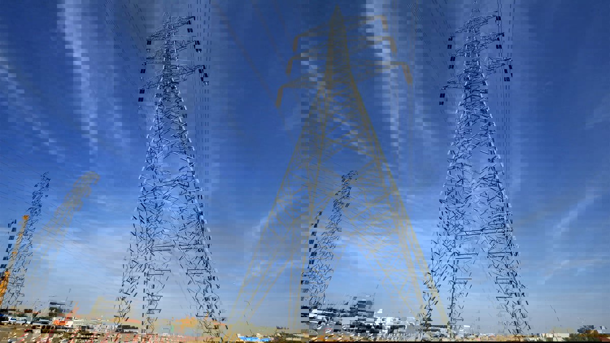 الأردن: توقيع عقد تزويد لبنان بالطاقة الكهربائية الأسبوع المقبل