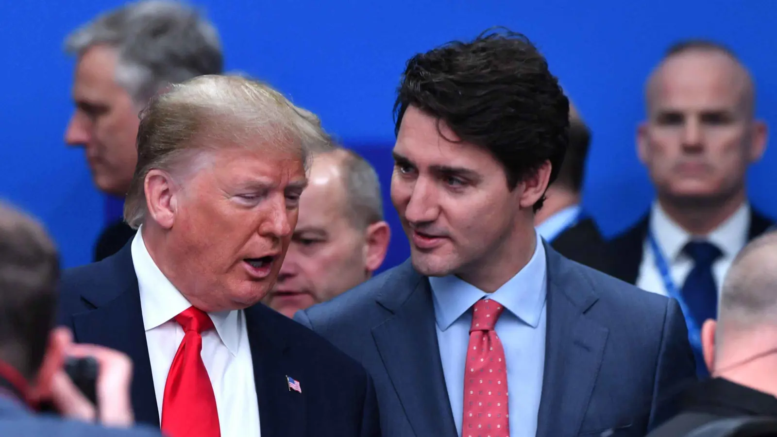 رسوم ترامب الجمركية تحدث زلزالا في الساحة السياسية الكندية