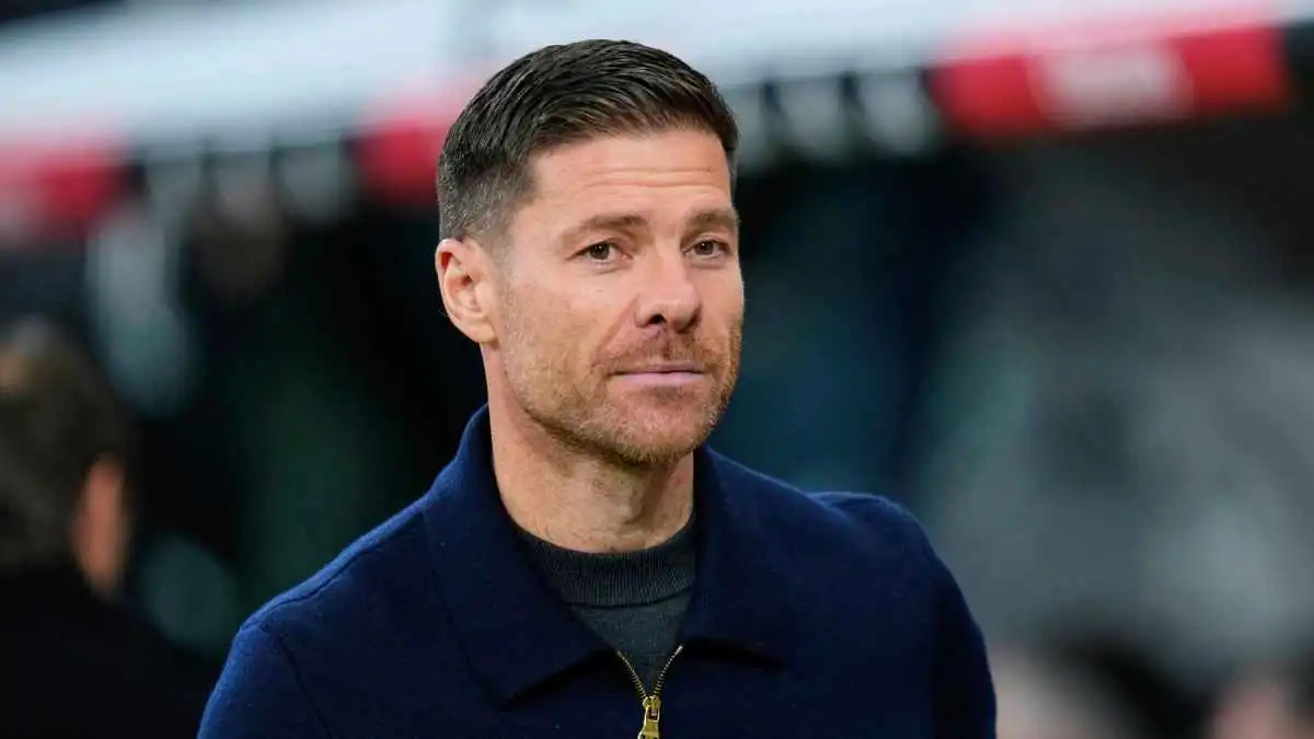 أتلتيكو مدريد يحسم مصير تشابي ألونسو