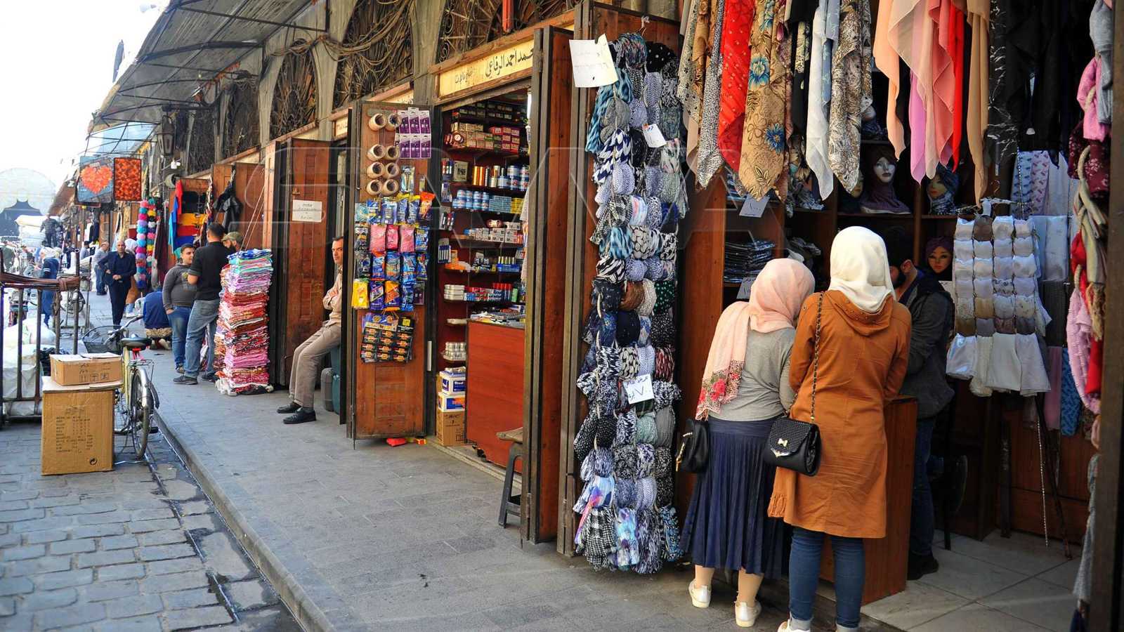 مدحت باشا.. سوق دمشق الذي يحتفظ بروح الأجداد وتراث المدينة (صور)