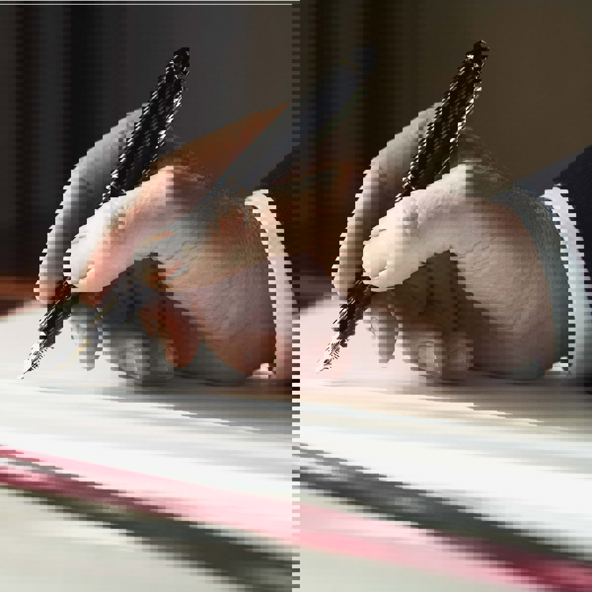 فن "القصة".. سرد المعاناة اليمنية في زمن الحرب