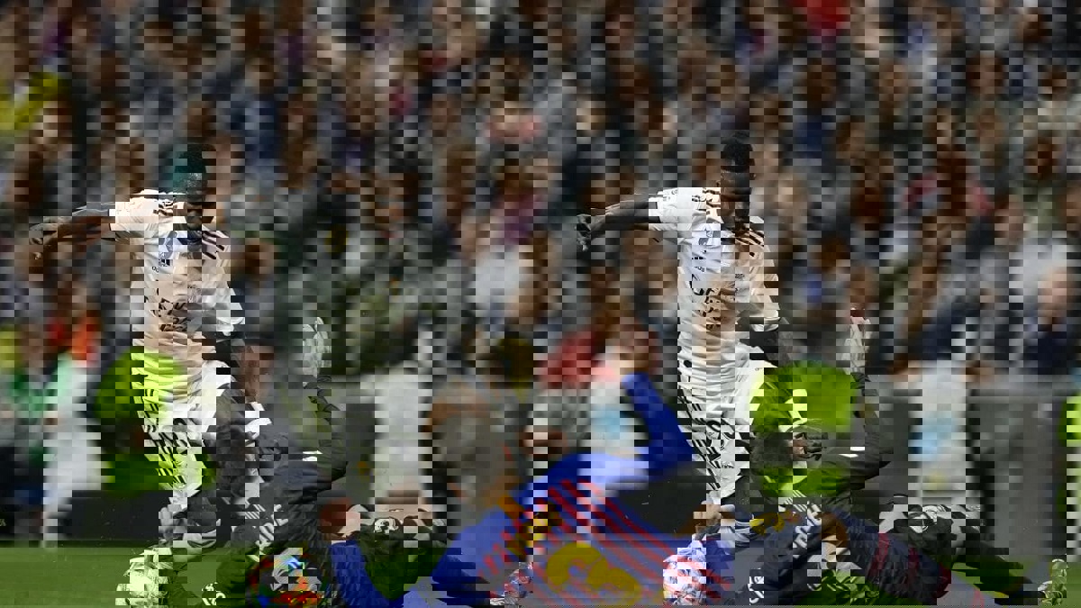 ريال مدريد وبرشلونة يتفقان على موعد مباراة الكلاسيكو