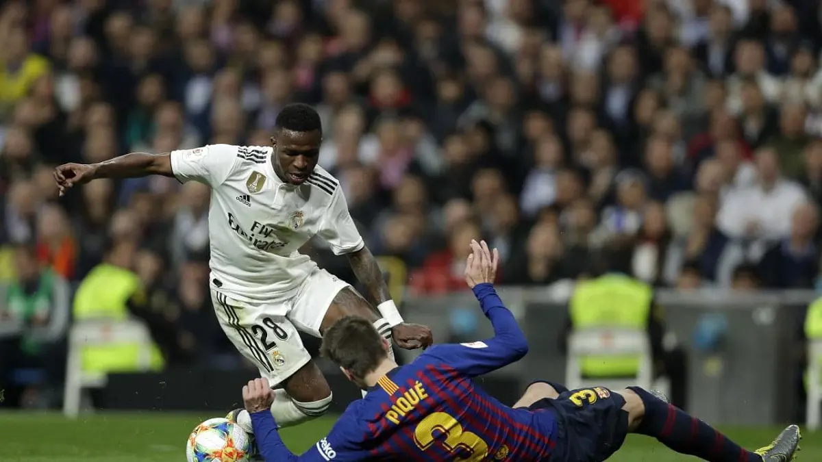 ريال مدريد وبرشلونة يتفقان على موعد مباراة الكلاسيكو