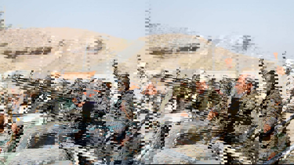 اليمن.. الحوثيون يقصفون مواقع للقوات الحكومية بالحديدة