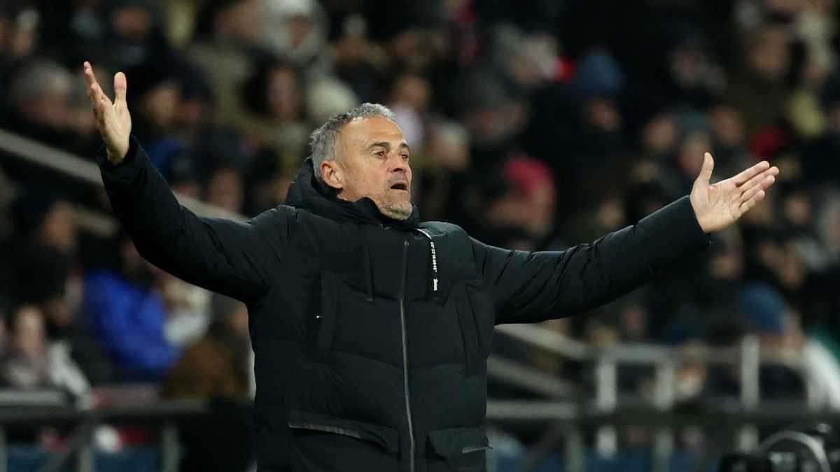 جوائز ذا بيست 2025.. لويس إنريكي يحصد جائزة أفضل مدرب في العالم