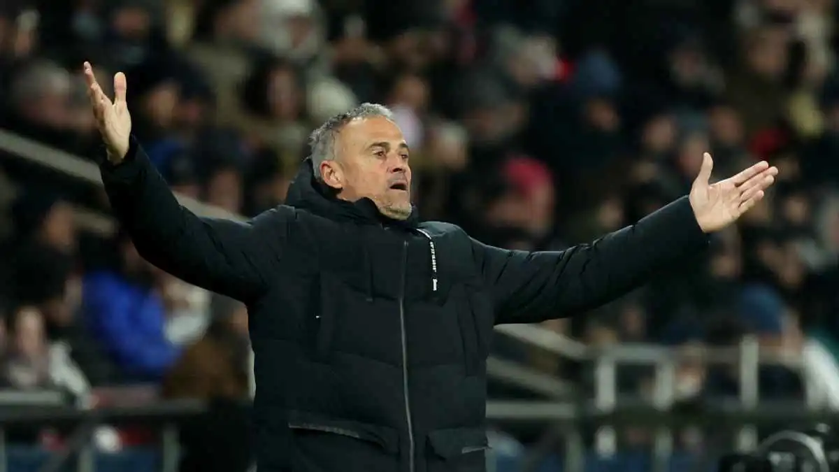 جوائز ذا بيست 2025.. لويس إنريكي يحصد جائزة أفضل مدرب في العالم