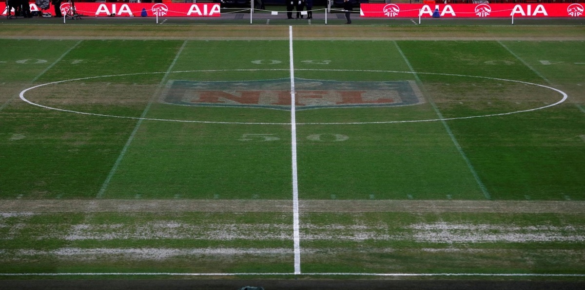 "يويفا" يضع ملعب ويمبلي تحت المجهر قبل لقاء توتنهام وأيندهوفن بدوري أبطال أوروبا