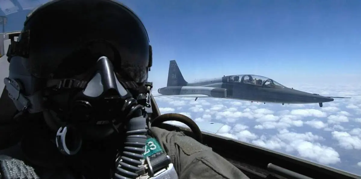 معاقبة يمني في السعودية بسبب موظفة حكومية