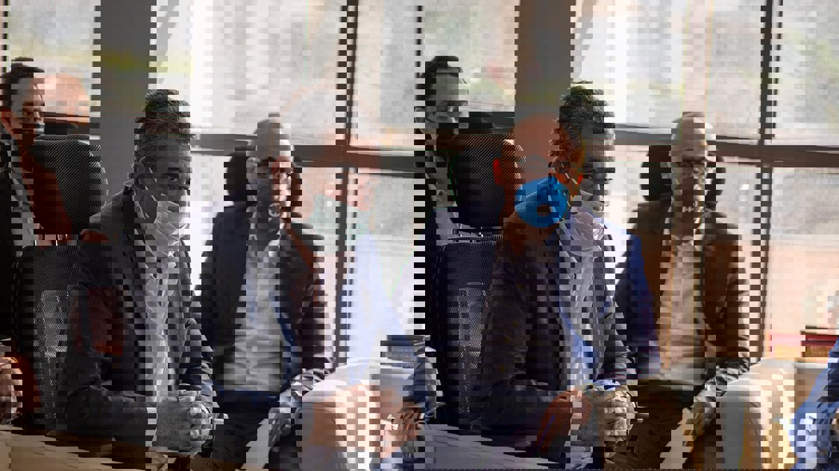 رسميًا: تمديد عمل أحمد مجاهد وإدارة الاتحاد المصري لكرة القدم حتى يناير 2022