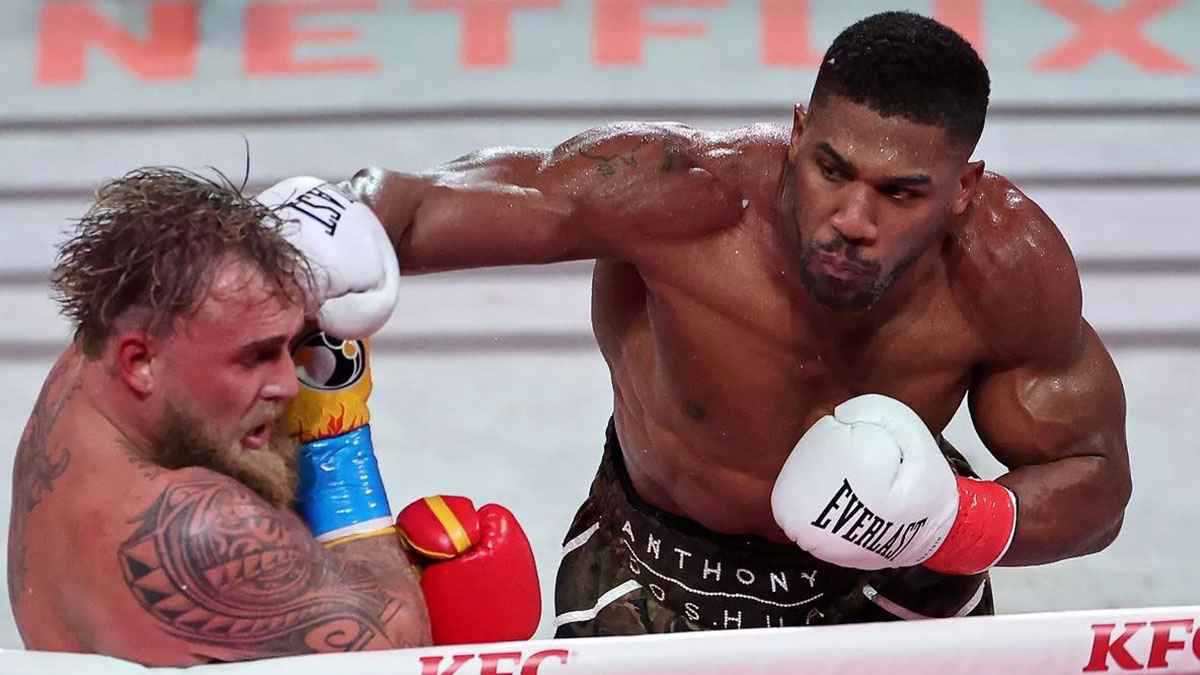 هل اتخذ أنتوني جوشوا قرارًا باعتزال الملاكمة بعد الحادث المروع؟ 