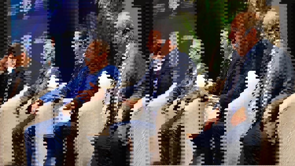 يوسف زيدان وفراس السواح يثيران جدلا بعد تصريح غريب عن طه حسين