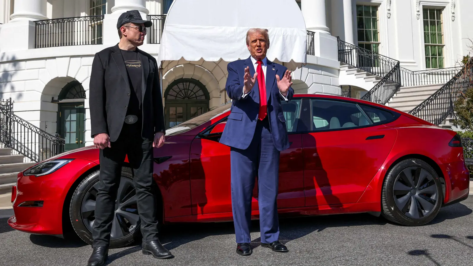 مع صعود المنافس الصيني.. مواقف ماسك "اليمينية" تعصف بتسلا