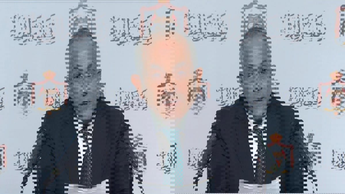 "لغة تهديد" حكومية بعد رفع حظر الجمعة تثير جدلا واسعا في الأردن