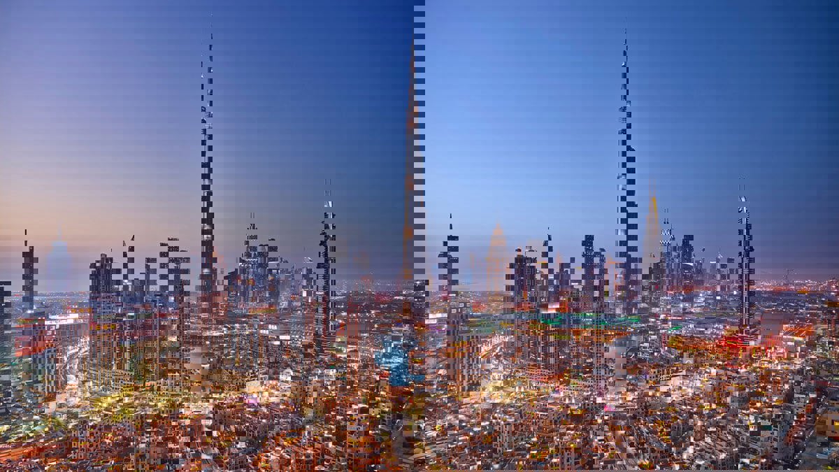 استئناف رحلات ترام وفتح الحدائق.. دبي تقرّ تعديلات على قيود الحركة باشتراطات محددة