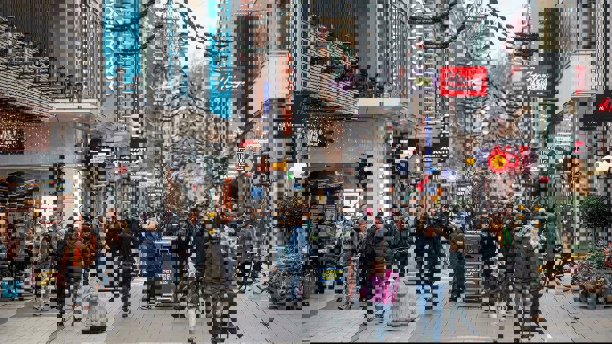 السويد تعلن انتهاء الجائحة رغم تحذيرات العلماء