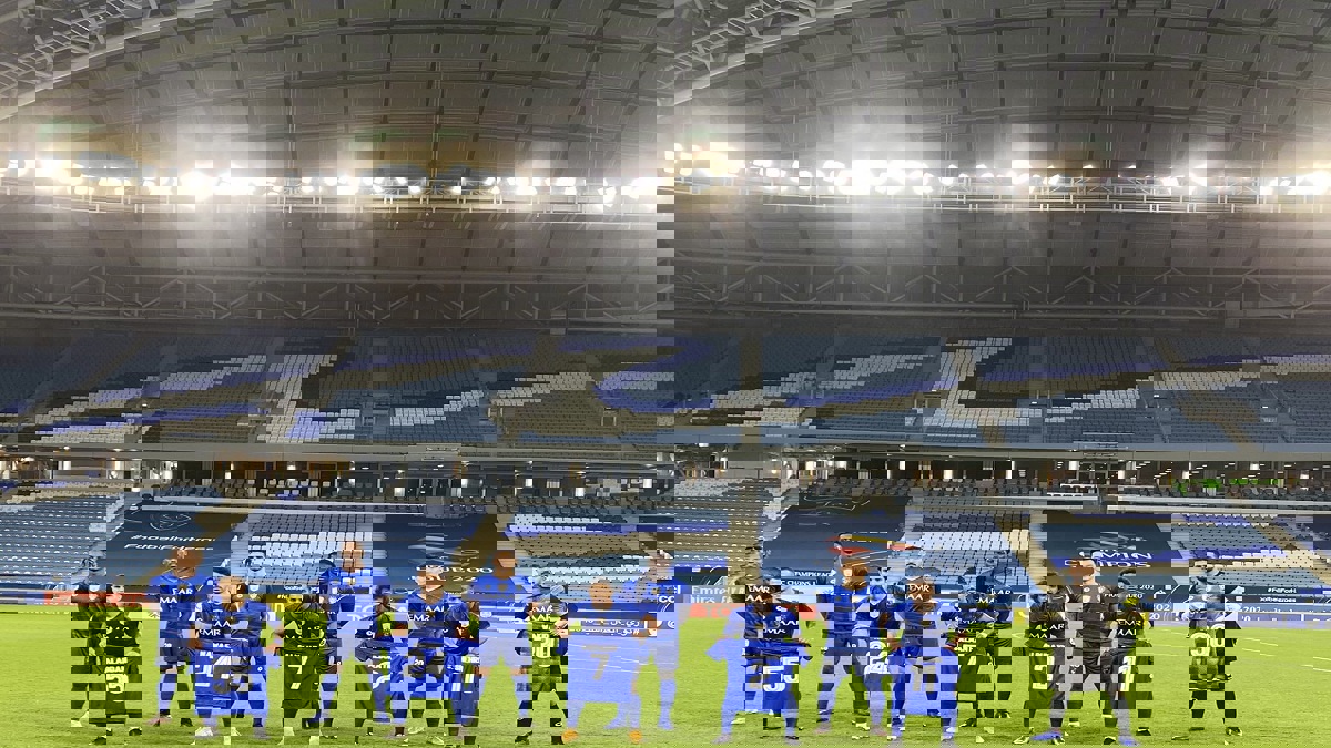 لاعبو الهلال السعودي يدعمون زملاءهم المصابين بفيروس كورونا بهذه الطريقة (شاهد)