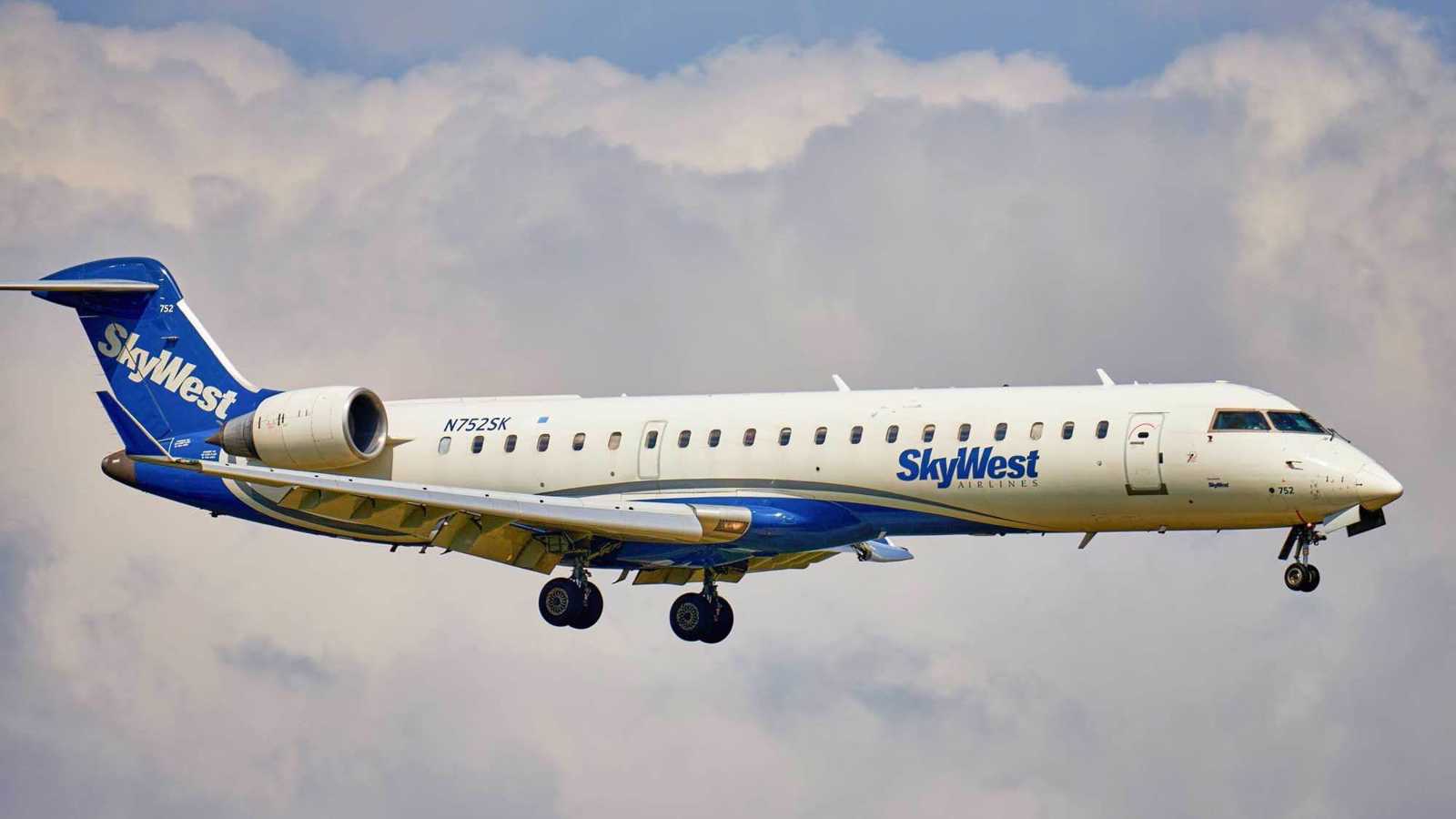 "سوء فهم" يتسبب في هبوط اضطراري لطائرة أمريكية (فيديو)