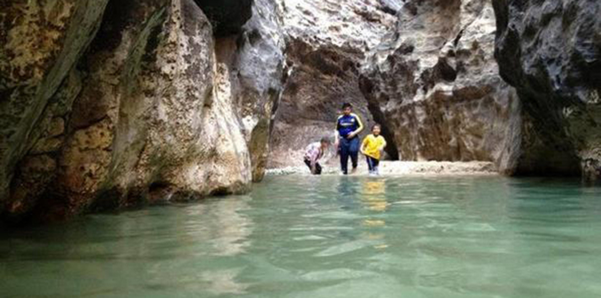 بالصور.. لؤلؤة السياحة السعودية تواصل حصد الأرواح‎