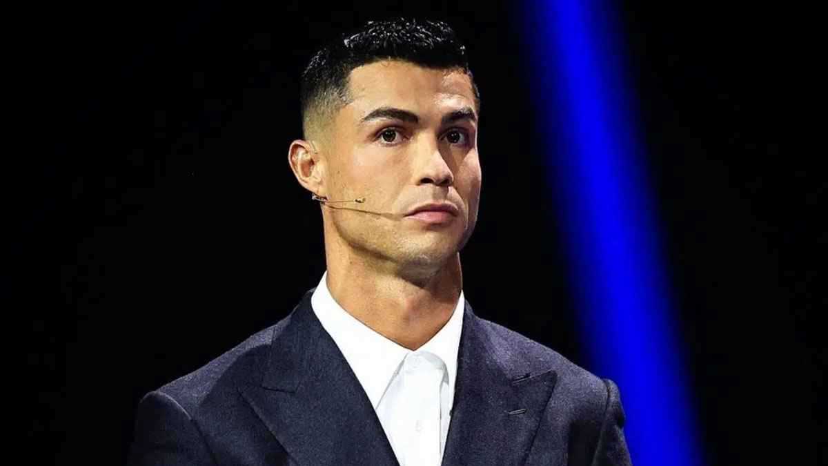 ليس تين هاغ.. من المدرب الذي لم يرحب بوجود كريستيانو رونالدو في فريقه؟ 