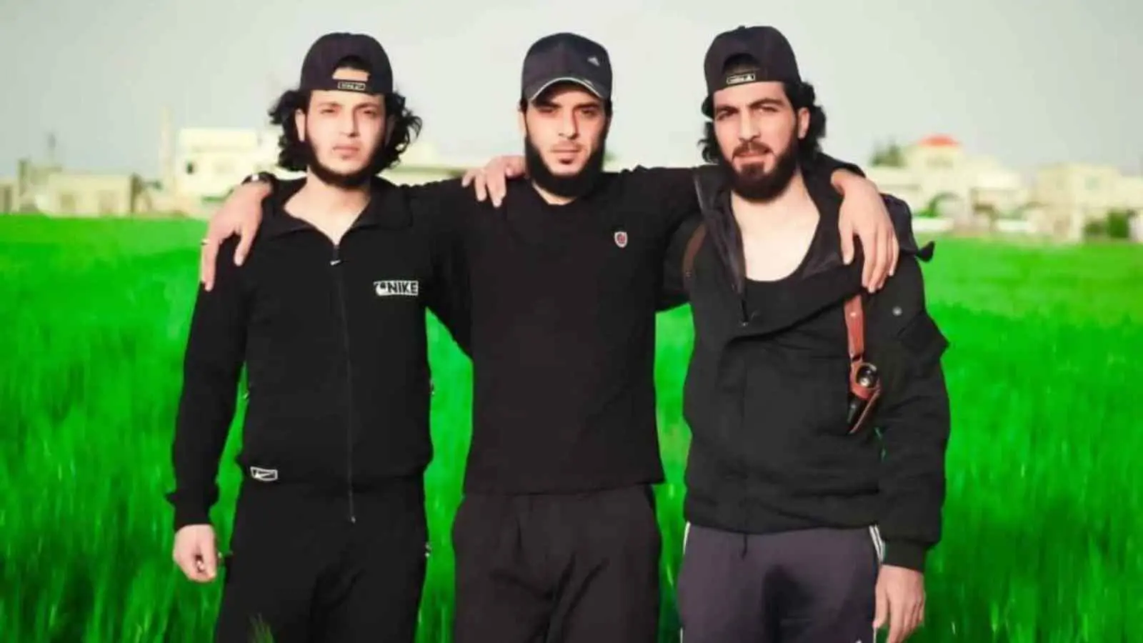 مسلحون يغتالون 3 عناصر من مخابرات الأسد في درعا