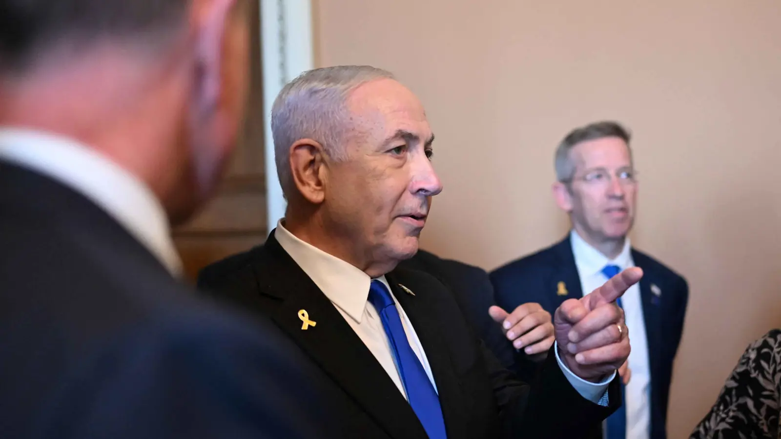 وزير إسرائيلي يكشف عن "محاولة انقلاب فاشلة" على نتنياهو داخل الليكود