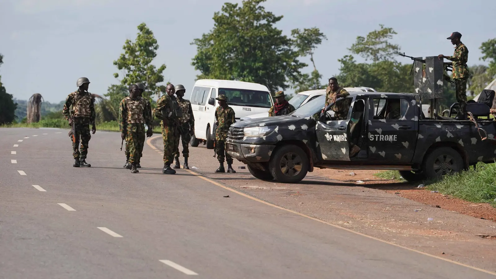 نيجيريا.. مقتل 30 من قطاع الطرق بضربات جوية