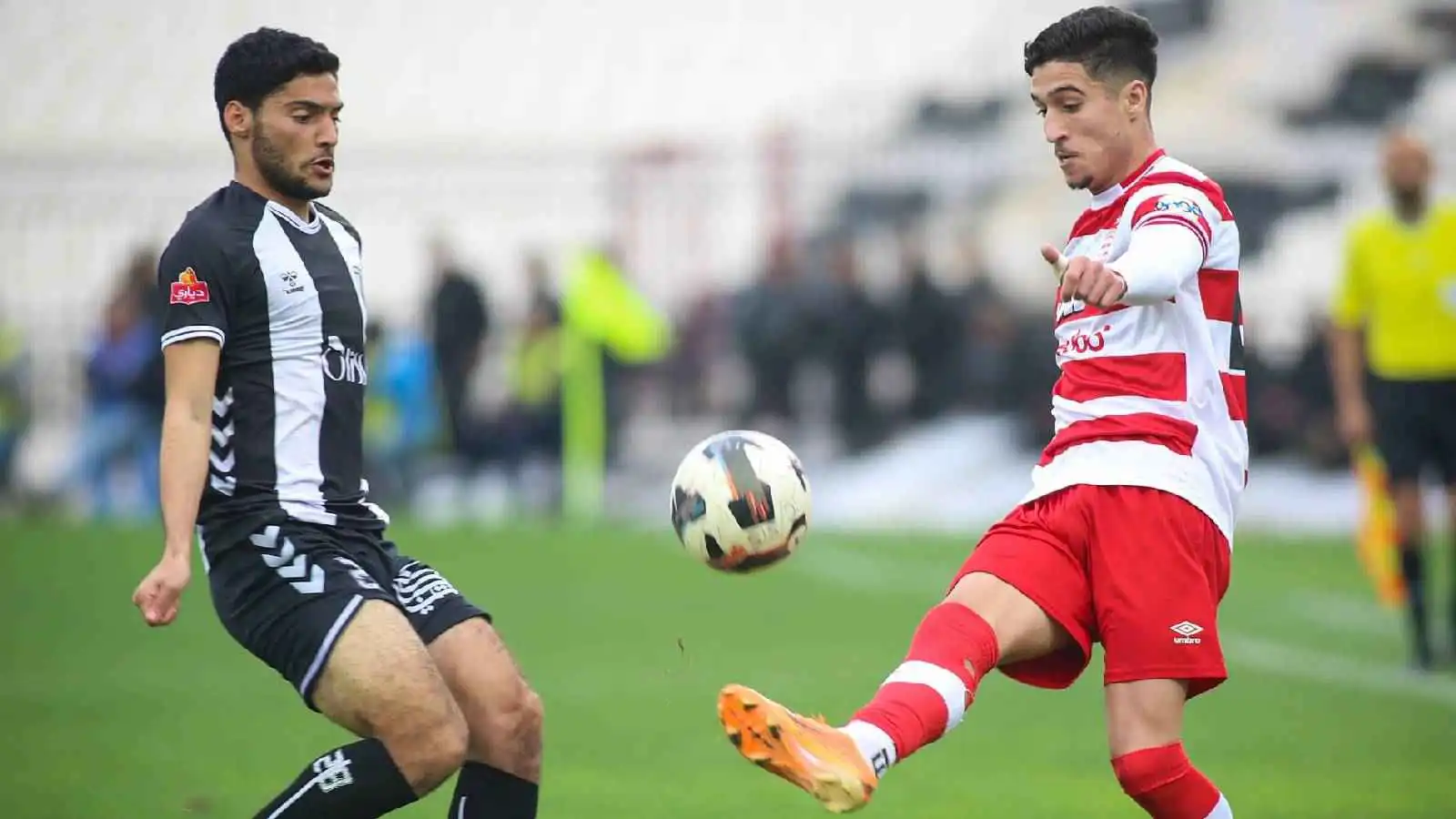 خبير قانوني يحسم الجدل حول إعادة مباراة الصفاقسي والإفريقي