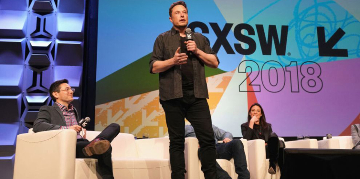 في الفضاء وتحت الأرض.. إيلون ماسك يبهر العالم بابتكاراته (فيديو)