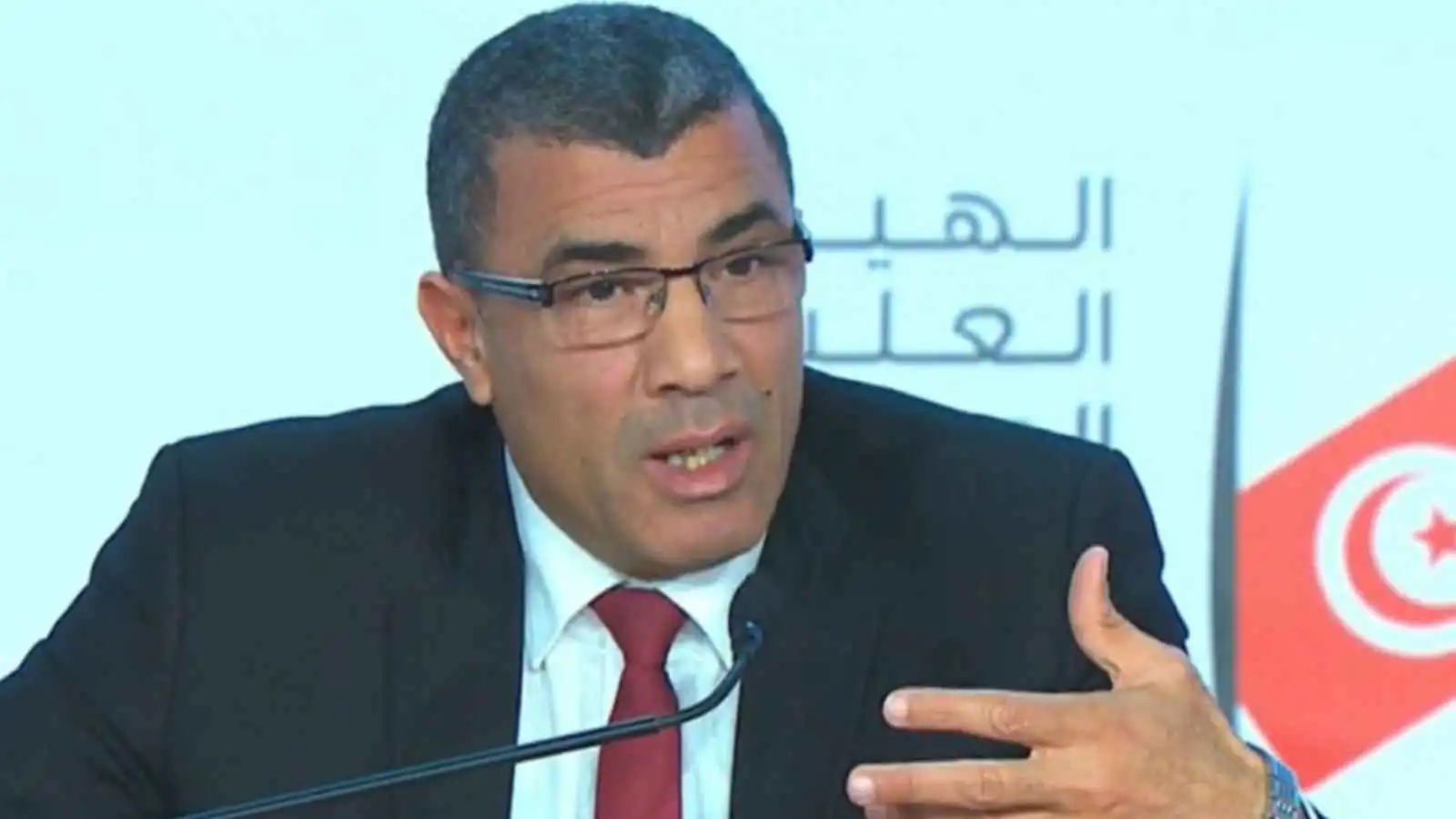 التليلي المنصري: عقبات قانونية وسياسية تعترض الانتخابات البلدية التونسية